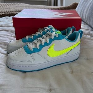 New Nike court borough low 7y